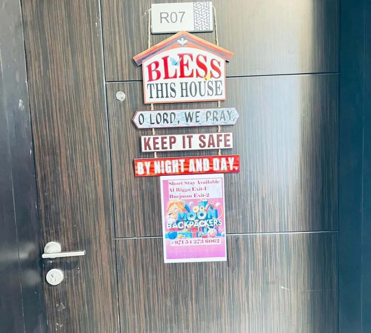 Homestay Moon Backpackers Burjman Exit 2, Family Partitions, Loft Partitions, Apartment Dubai