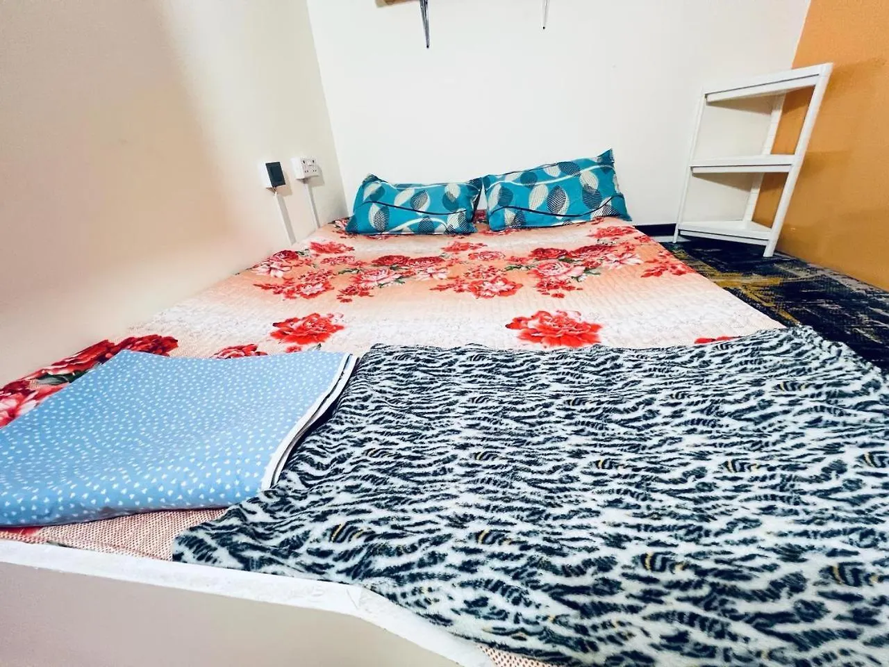 Moon Backpackers Burjman Exit 2, Family Partitions, Loft Partitions, Apartment Dubai 0*,  United Arab Emirates