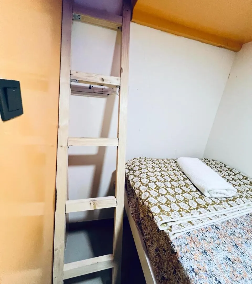 Homestay Moon Backpackers Burjman Exit 2, Family Partitions, Loft Partitions, Apartment Dubai